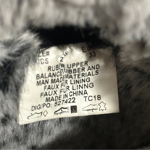 Bogs Arcata Cozy Plaid Winter Boots - Picture 9 of 12